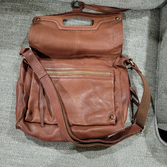 Lucky Brand crossbody - Picture 3 of 4